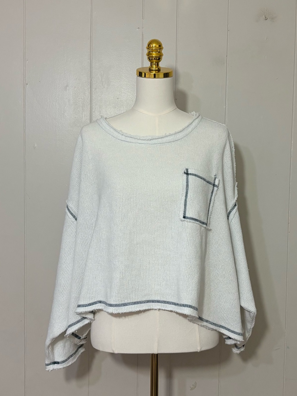 POL Cropped Oversized Sweater Top White Contrast Stitch Raw Hem Size L